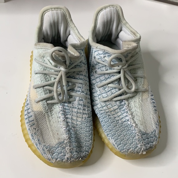 Authentic Yeezy Boost 350 - Picture 3 of 6